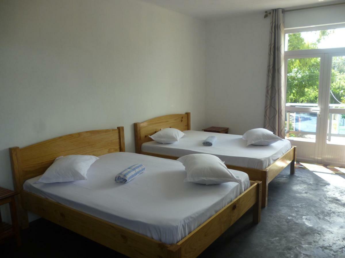 Chez Clenya Guesthouse La Ferme Luaran gambar